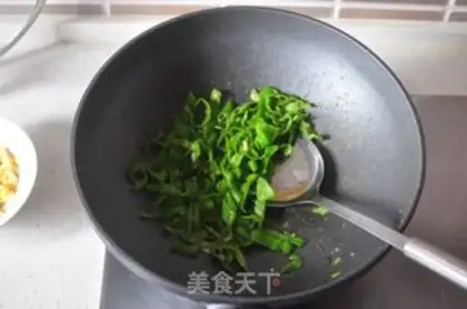 Make Spicy fried eggs step 8