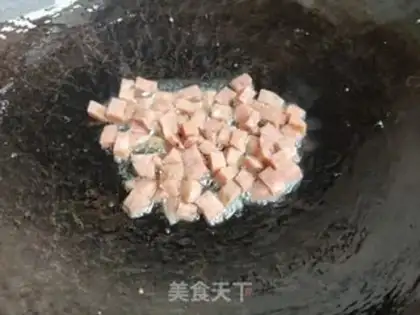Make Sausage egg fried rice step 4