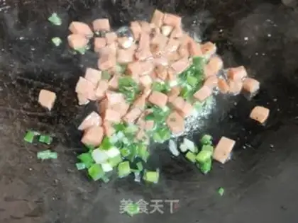 Make Sausage egg fried rice step 5