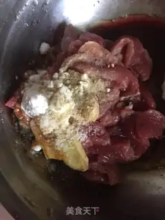 Make Onion fried lamb step 3