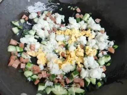 Make Sausage egg fried rice step 8
