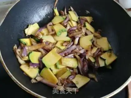 Make Autumn pumpkin fried eggplant step 4