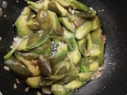 Make Tasty and delicious eggplant fried meat step 4