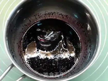 Make Twinberry mousse cake step 4