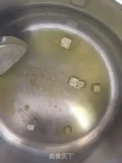 Make Red wine and pig hoof step 4