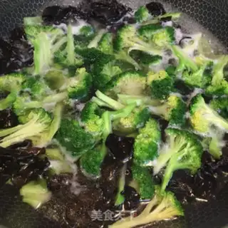 Make The broccoli step 2