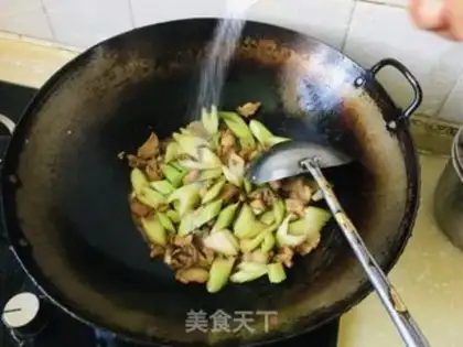 Make Celery and meat step 4