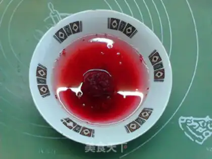 Make Twinberry mousse cake step 21