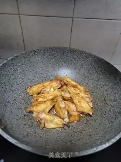 Make Chicken wings with garlic sauce step 8