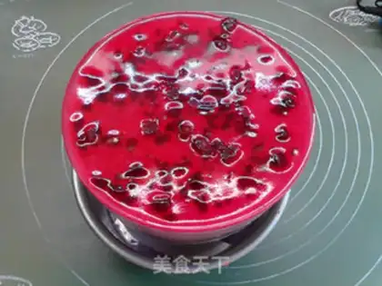 Make Twinberry mousse cake step 27
