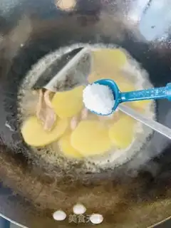 Make Sweet pretzels of potatoes step 12