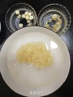 Make Milk, silver-eared fruit step 1
