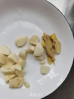 Make Spamed lilies step 3