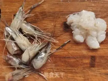 Make Shrimp tofu mushroom soup step 1