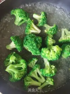 Make Shrimp tofu mushroom soup step 3