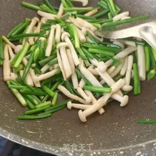 Make Scrambled sea mushrooms step 12