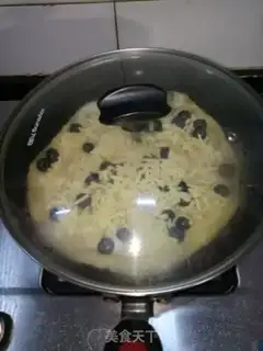 Make Banana blueberry cheesecake step 4