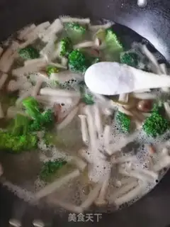 Make Shrimp tofu mushroom soup step 9