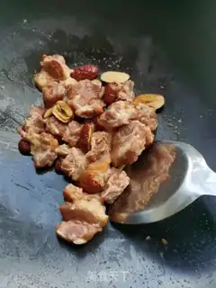 Make Red dates evaporated ribs step 2