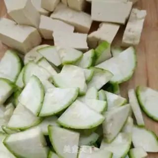 Make Shrimp tofu soup step 3