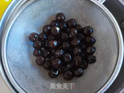 Make Black Diamond Pearl Milk Tea step 6