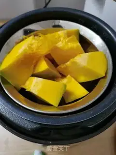 Make Pumpkin mango milk step 1