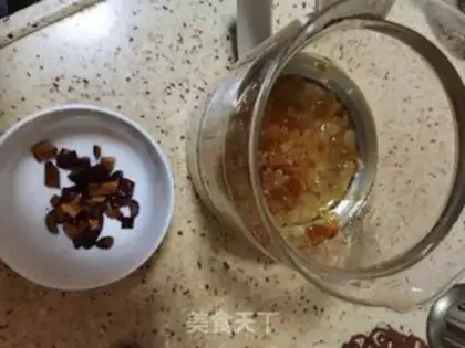 Make Peach soap and date soup step 2