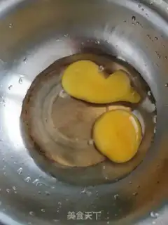Make Cream tomato fried eggs step 3