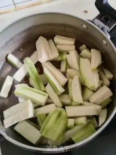 Make Cook melon soup step 3