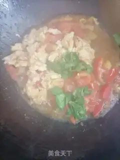 Make Tomato fried eggs step 4
