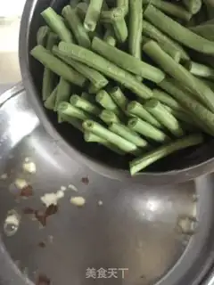 Make A bean-cracker step 2