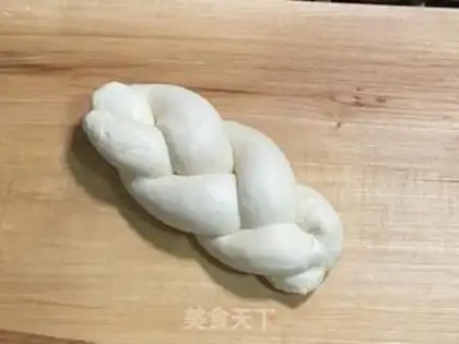 Make Super soft yogurt cream toast step 7