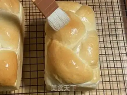 Make Super soft yogurt cream toast step 10