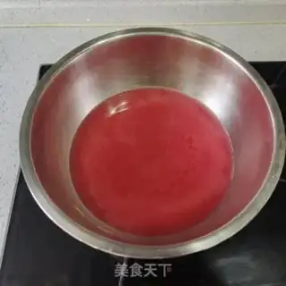 Make Watermelon freezes on milk step 3