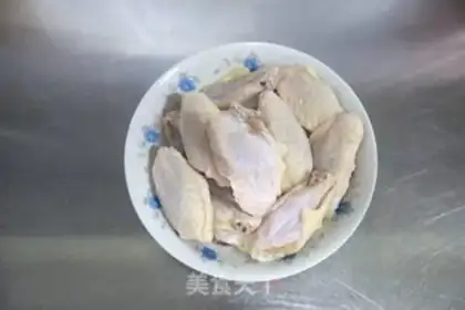 Make Red chicken wings, potatoes step 0