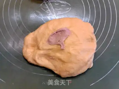 Make Apricot cream bread step 4