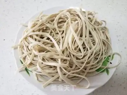 Make Potato tomato noodles step 0