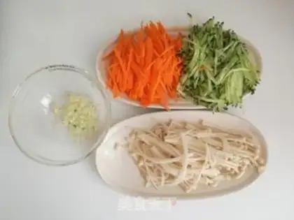 Make A cold-water barley noodle step 2