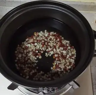 Make The porridge of red bean rice step 2