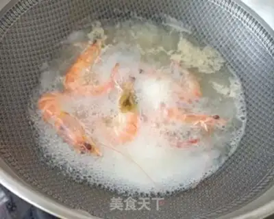Make White cucumber with shrimp step 4