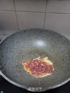Make Beef chop fried eggs step 1