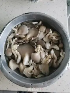 Make Mushroom fried meat step 1