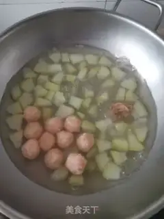 Make Shrimp ball and melon soup step 3