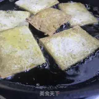 Make Onions mixed with oil step 3