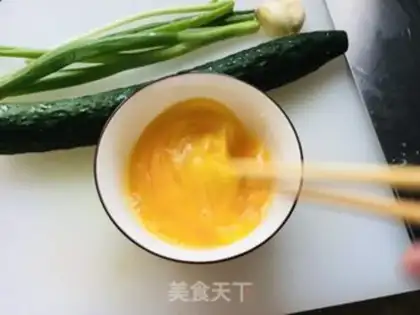 Make Eggs made from cucumbers step 0