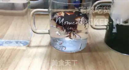 Make Cool double-coloured ice powder step 12