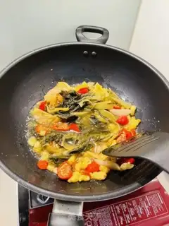 Make A chicken pot in a fish field step 2