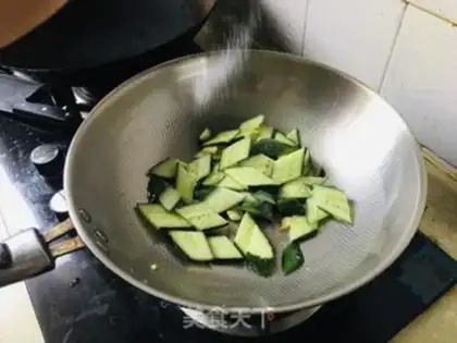 Make Eggs made from cucumbers step 4