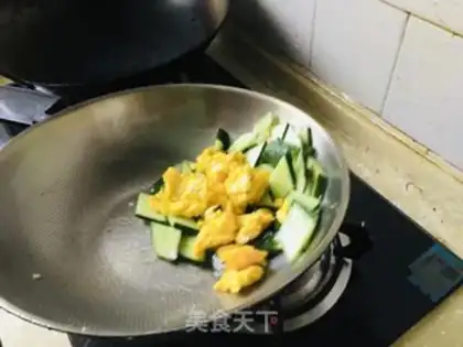 Make Eggs made from cucumbers step 5