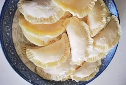 Make A dumpling pie step 1